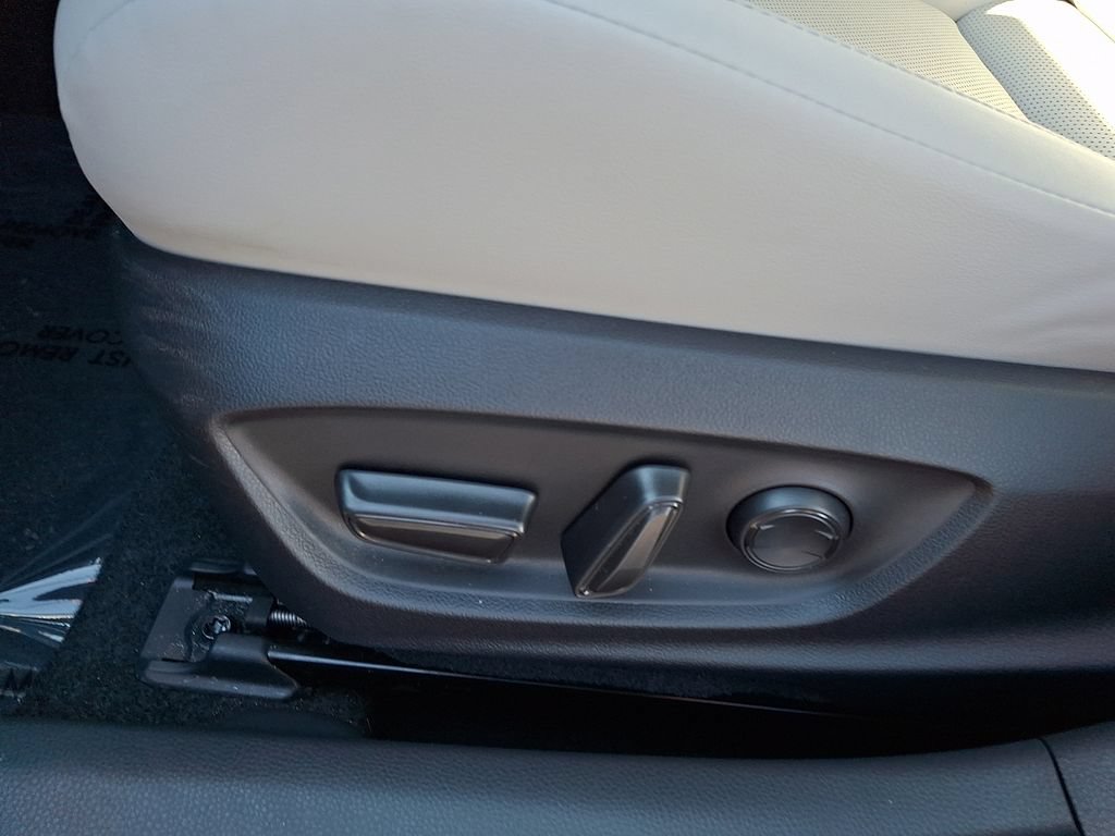Certified 2024 Toyota Prius XLE AWD/4WD image 15