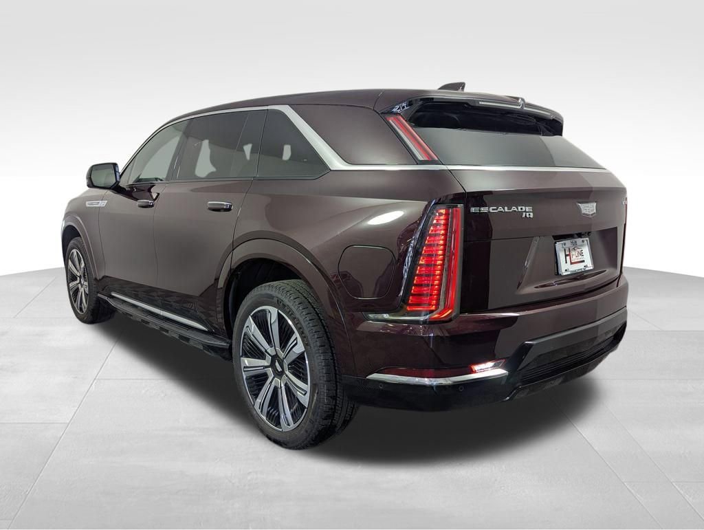 Used 2025 Cadillac Escalade IQ Luxury 2 w/ LPO, Premium Carpet Package image 28