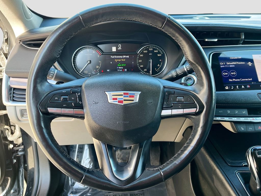 Used 2023 Cadillac XT4 Luxury w/ Cold Weather Package AWD/4WD image 11