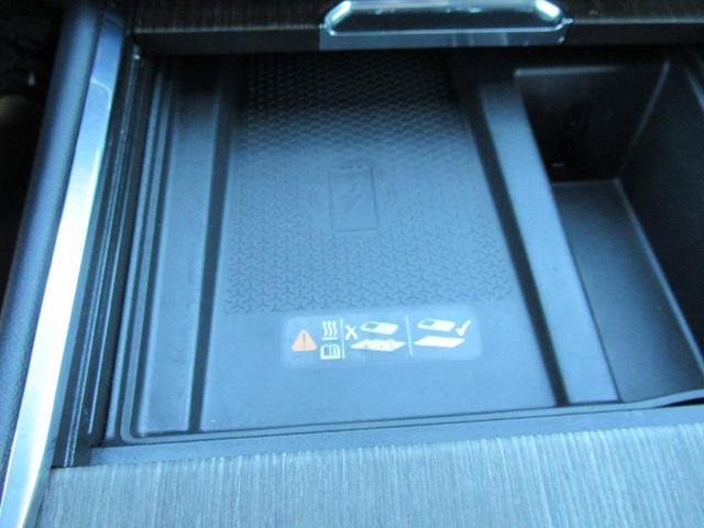 Used 2025 GMC Acadia Denali FWD image 27