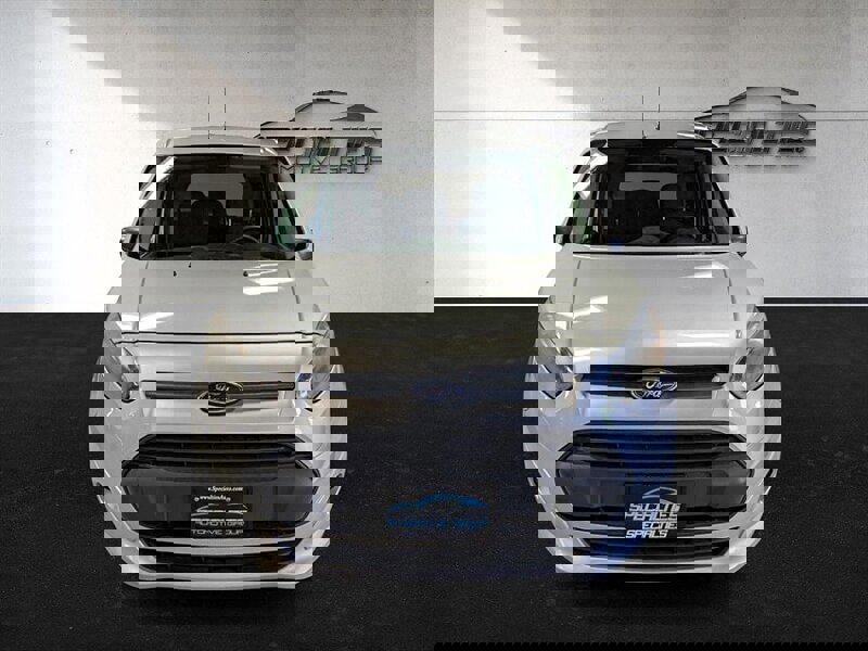 Used 2019 Ford Transit 150 XL image 6