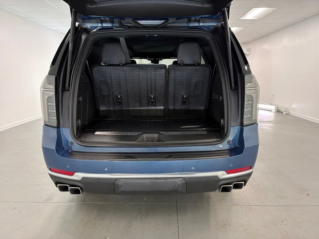 Used 2026 Chevrolet Tahoe High Country RWD image 7