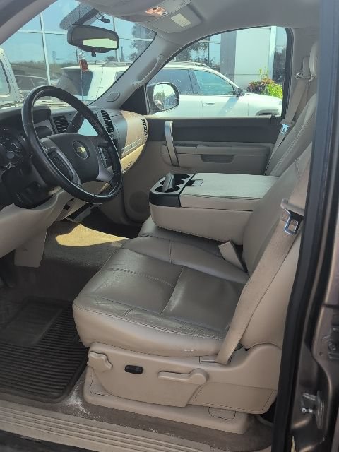 Used 2013 Chevrolet Silverado 1500 LT w/ All-Star Edition AWD/4WD image 4