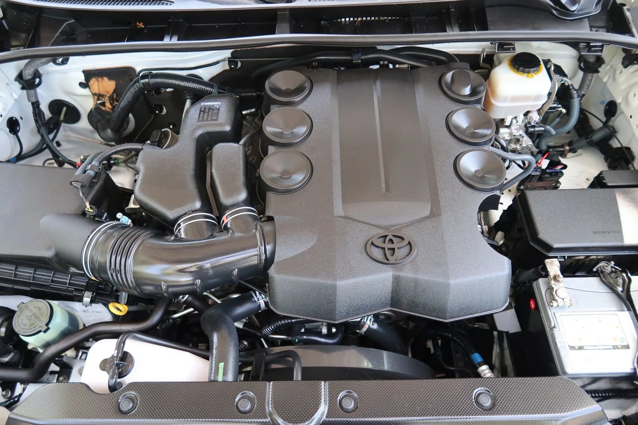 Used 2014 Toyota 4Runner SR5 RWD image 32