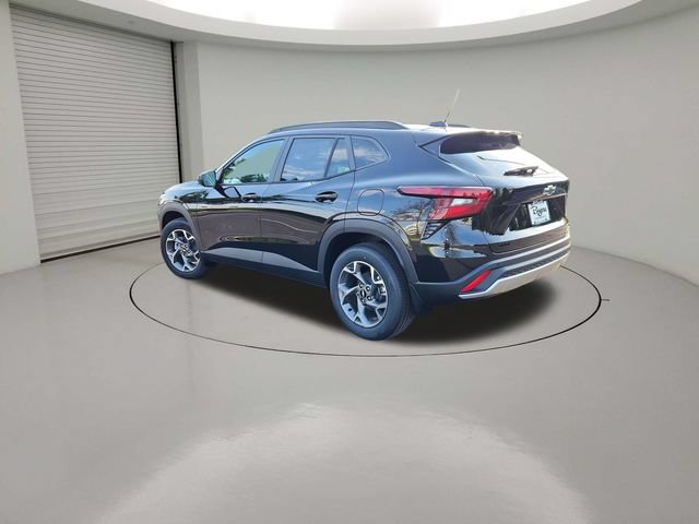 New 2026 Chevrolet Trax LT w/ Driver Confidence Package FWD image 5