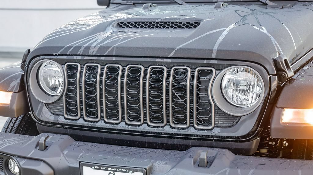 New 2026 Jeep Gladiator Sport AWD/4WD image 6