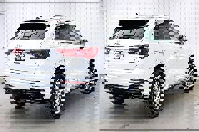 Used 2020 Audi Q3 2.0T Prestige AWD/4WD image 12