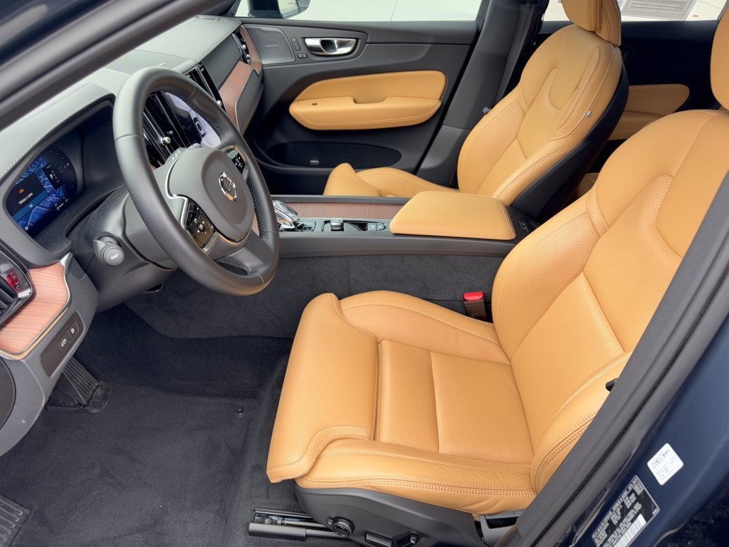 Used 2024 Volvo XC60 T8 Ultimate w/ Protection Package Premier AWD/4WD image 5