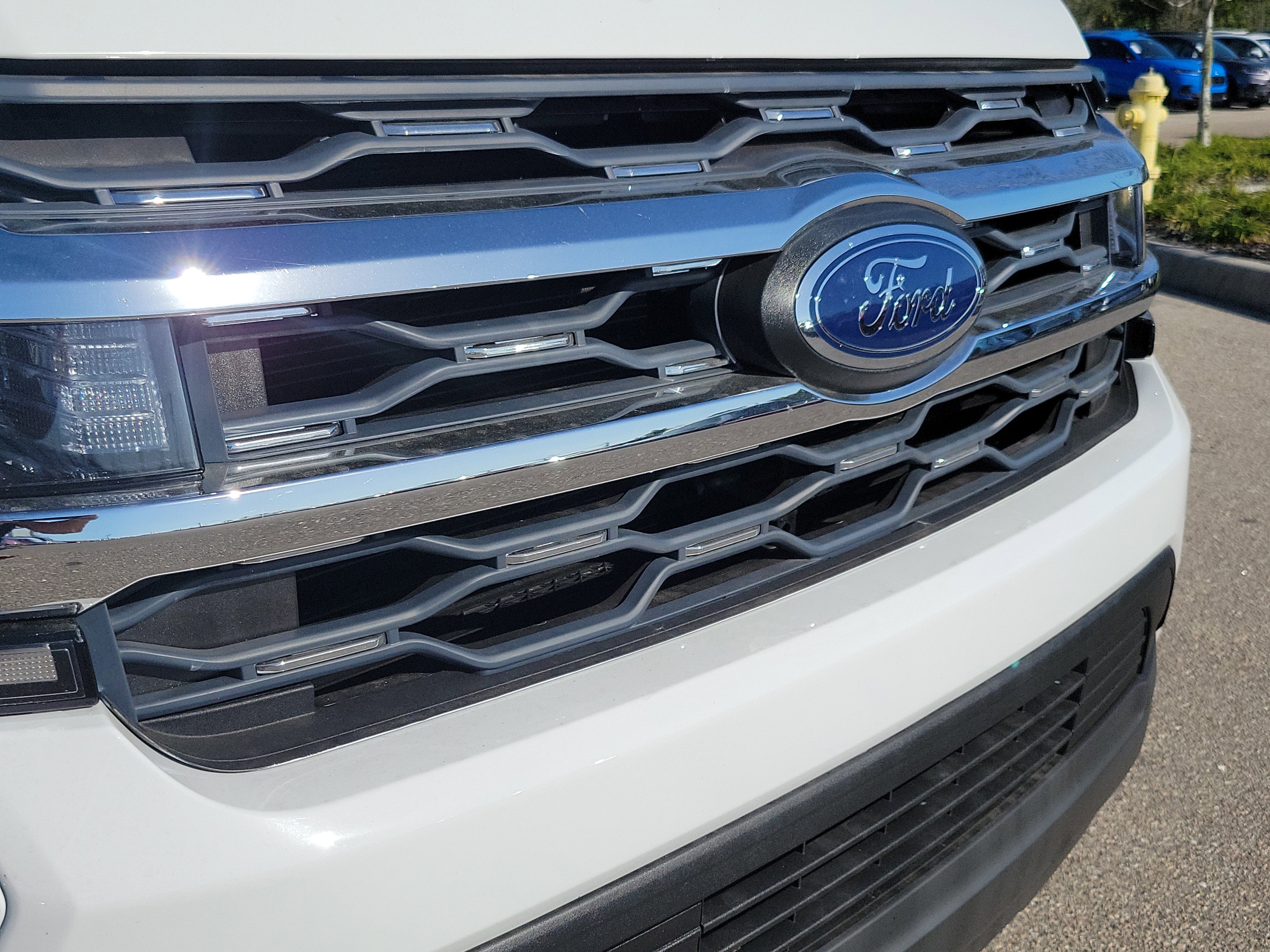 Used 2024 Ford Expedition Max XLT image 7