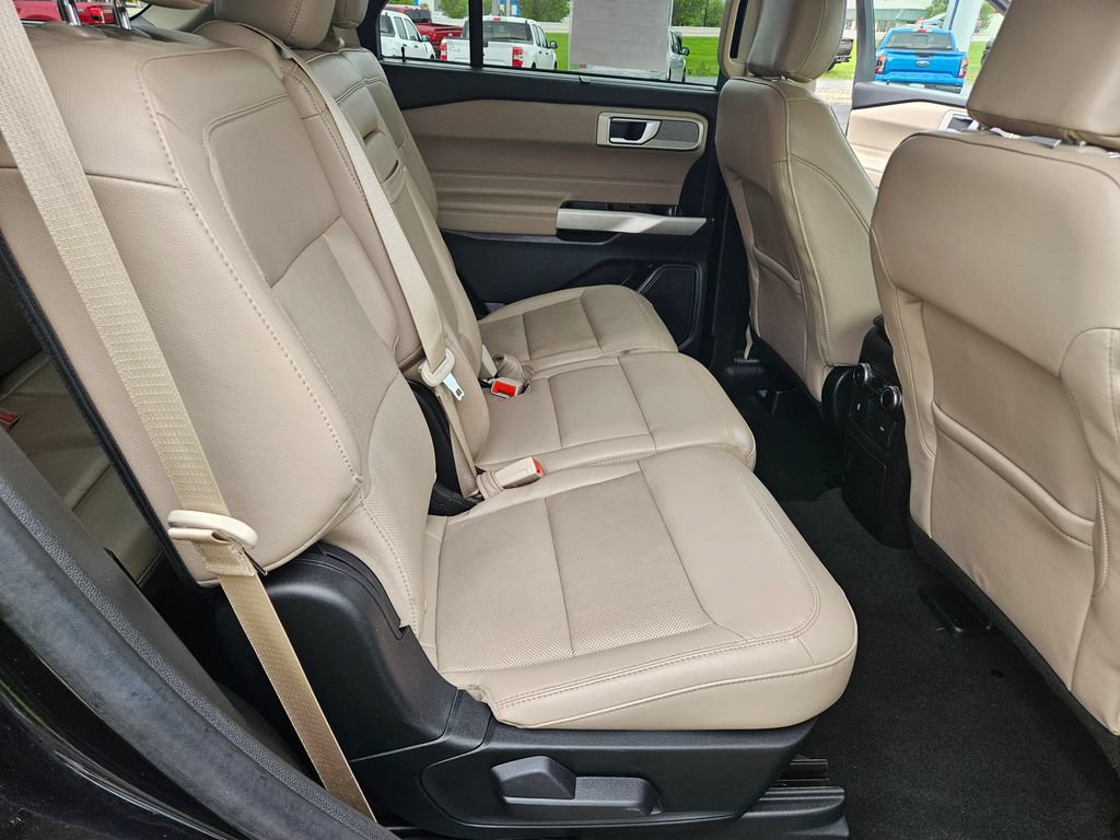 Used 2023 Ford Explorer Limited AWD/4WD image 25