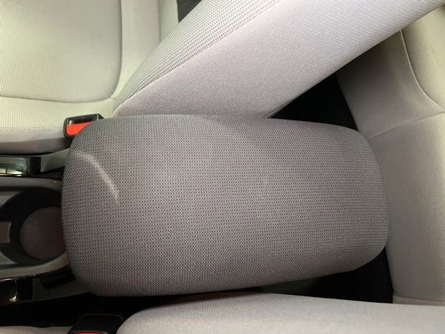 Used 2022 Toyota Corolla LE image 22