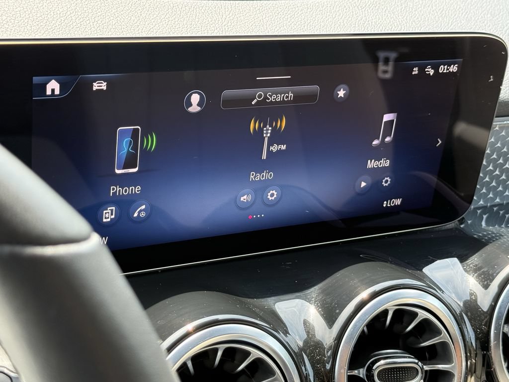 Certified 2025 Mercedes-Benz GLB 250 4MATIC image 23