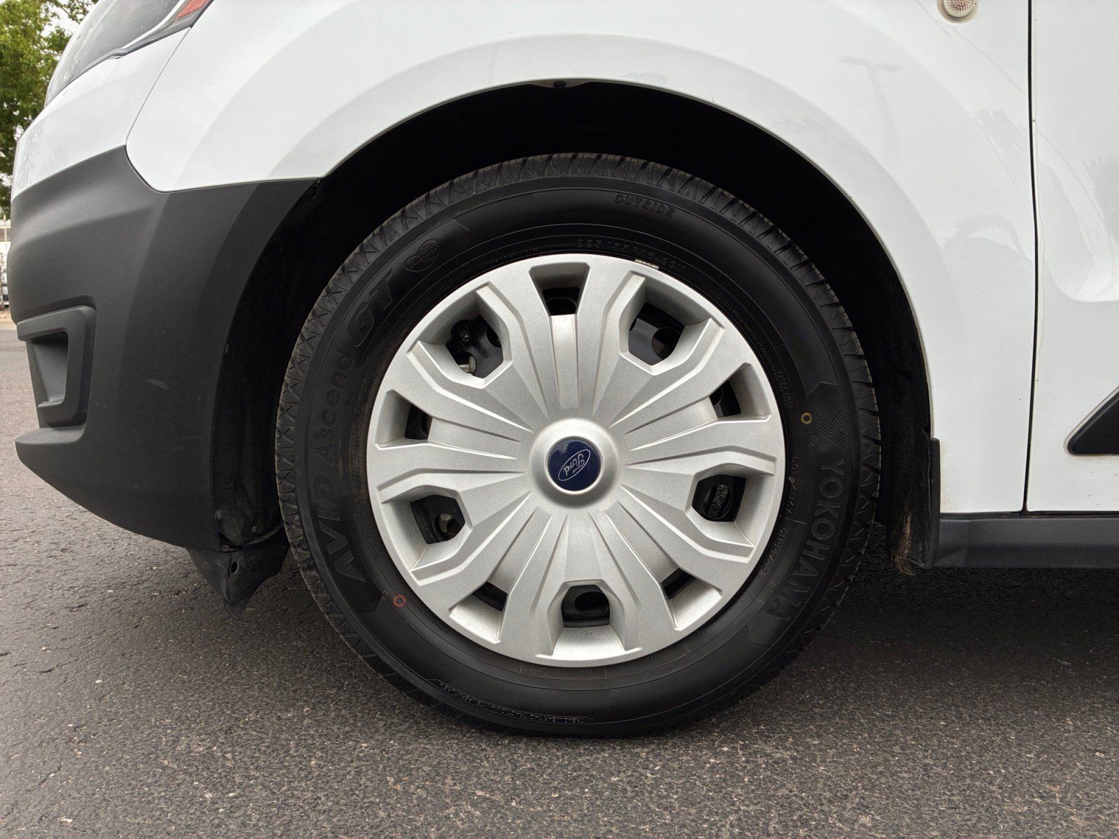 Certified 2020 Ford Transit Connect XL image 26