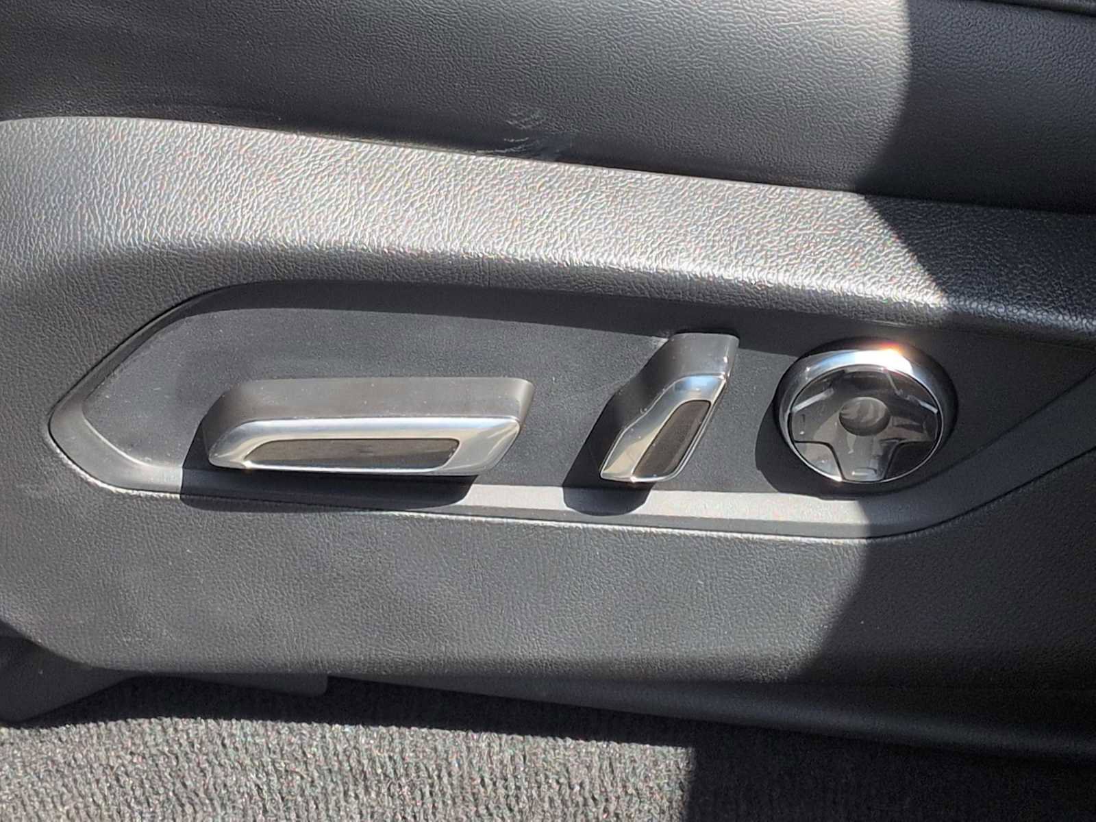 Used 2022 Acura MDX SH-AWD w/ Technology Package image 17