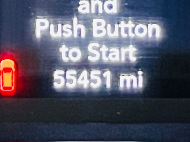 Used 2023 Chrysler Voyager LX image 10