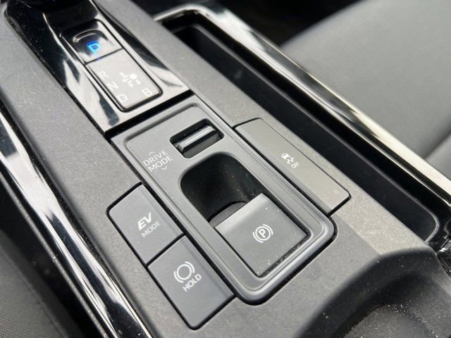 Used 2024 Toyota Prius LE image 14