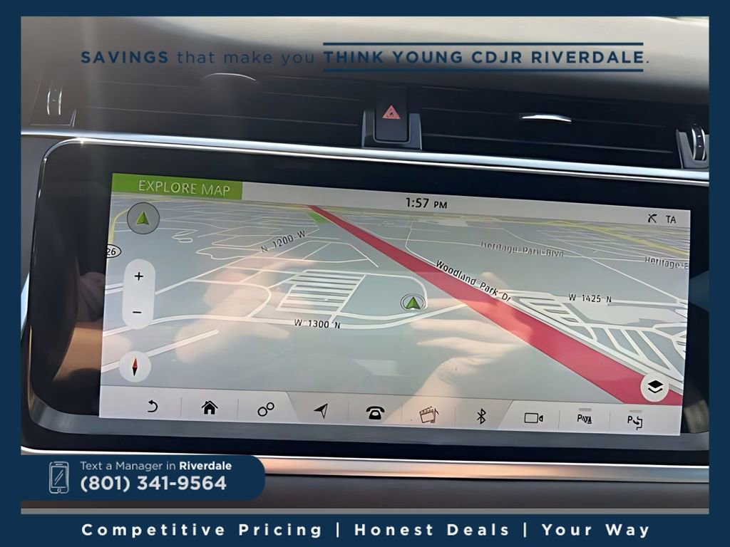 Used 2020 Land Rover Range Rover Evoque SE image 30