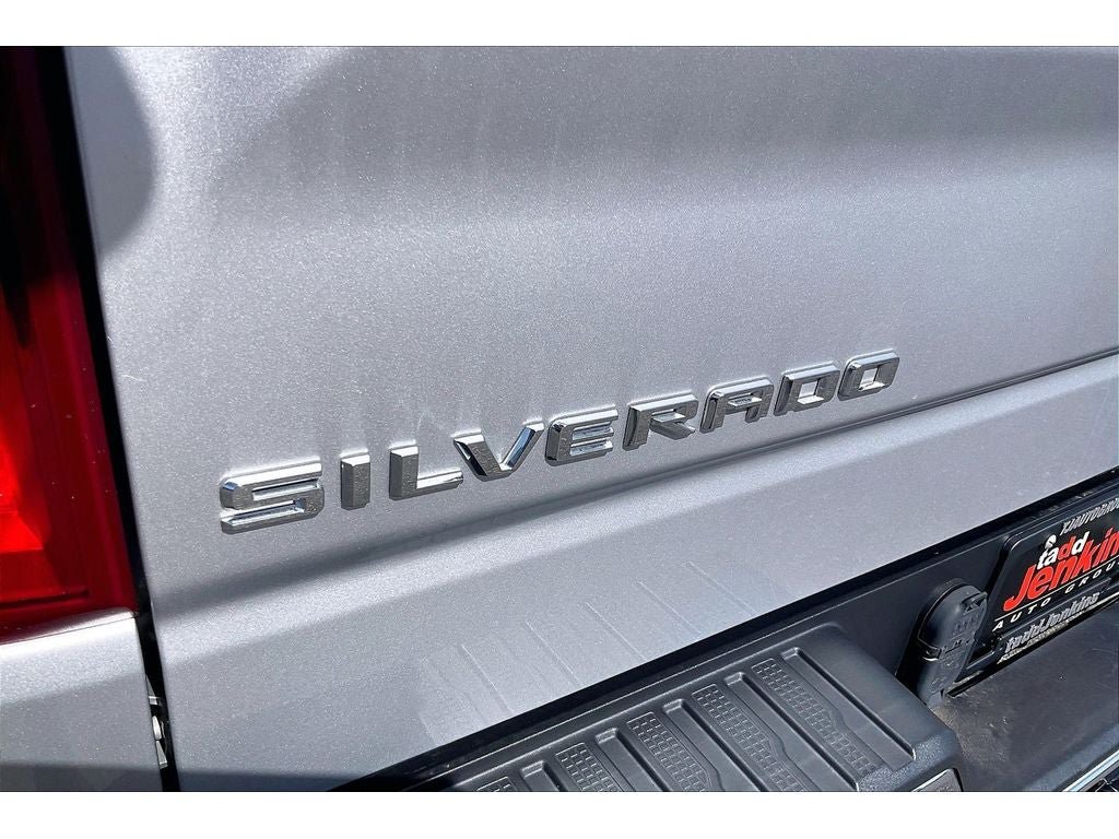 Used 2019 Chevrolet Silverado 1500 LTZ AWD/4WD image 32