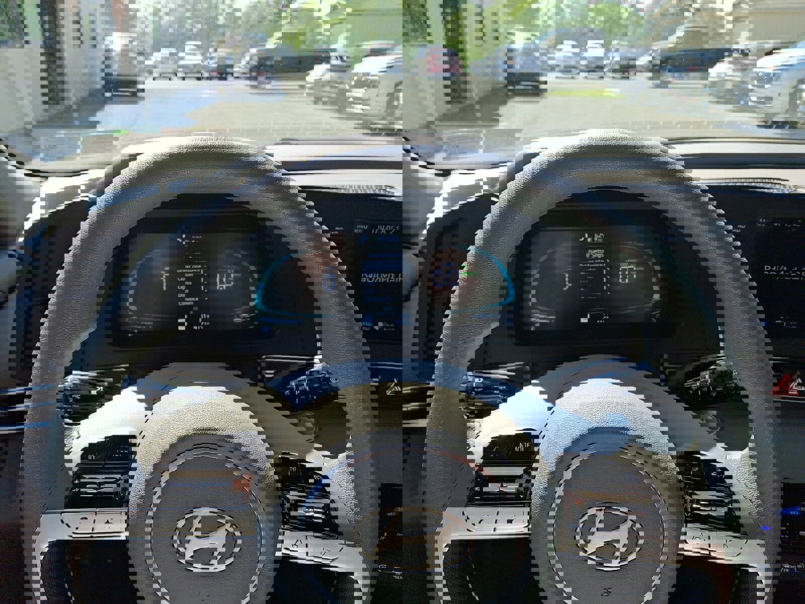 Certified 2025 Hyundai Elantra Hybrid w/ Cargo Package FWD image 19