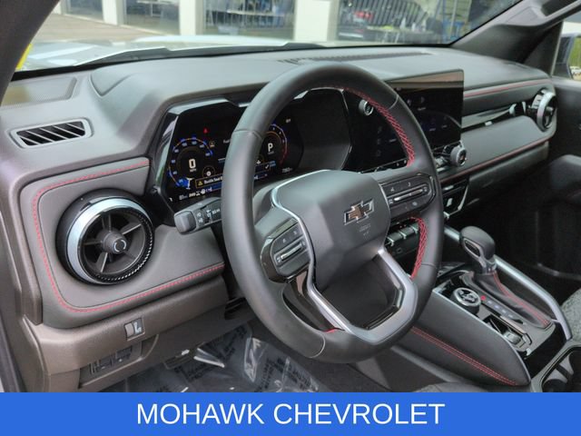 Used 2024 Chevrolet Colorado Z71 w/ Z71 Convenience Package 2 AWD/4WD image 11