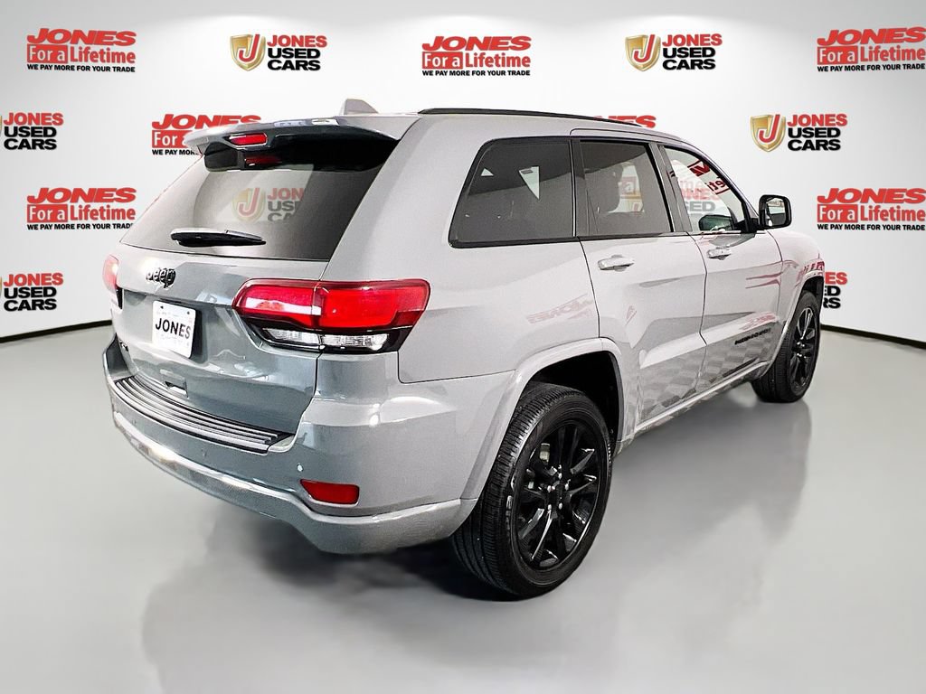 Used 2019 Jeep Grand Cherokee Altitude AWD/4WD image 16