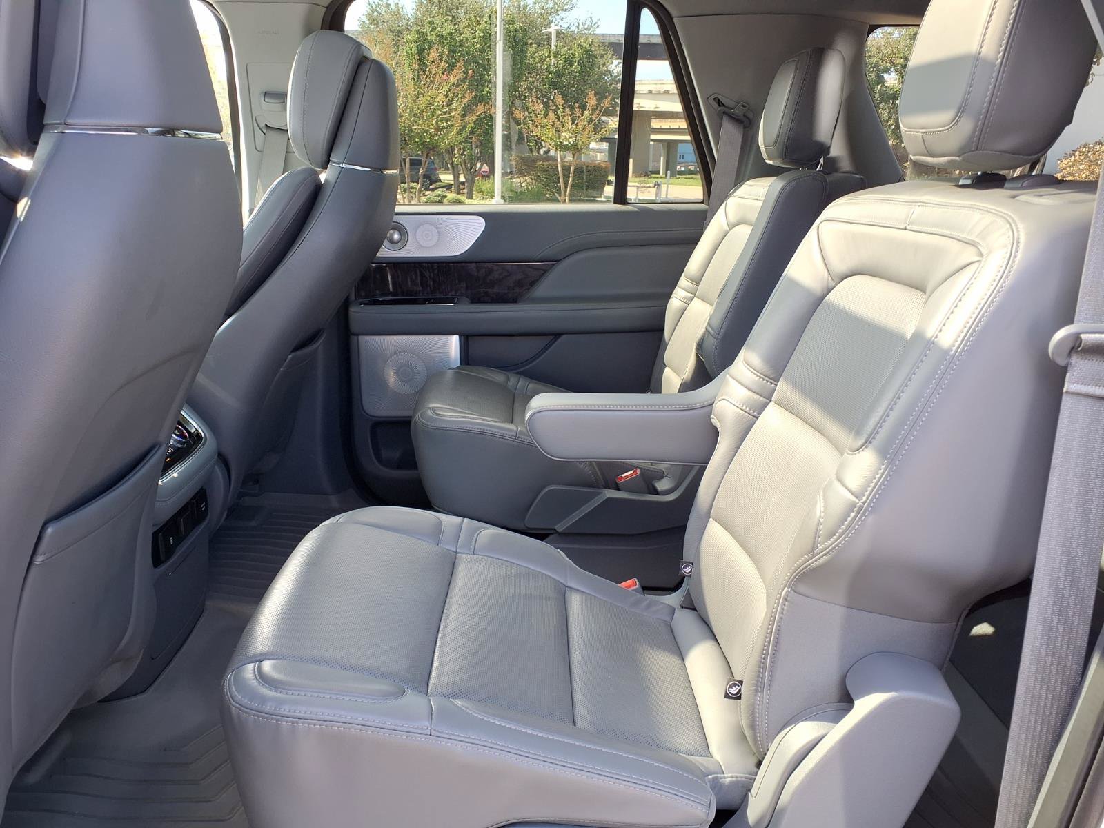 Used 2021 Lincoln Navigator L Reserve w/ Luxury Package AWD/4WD image 15