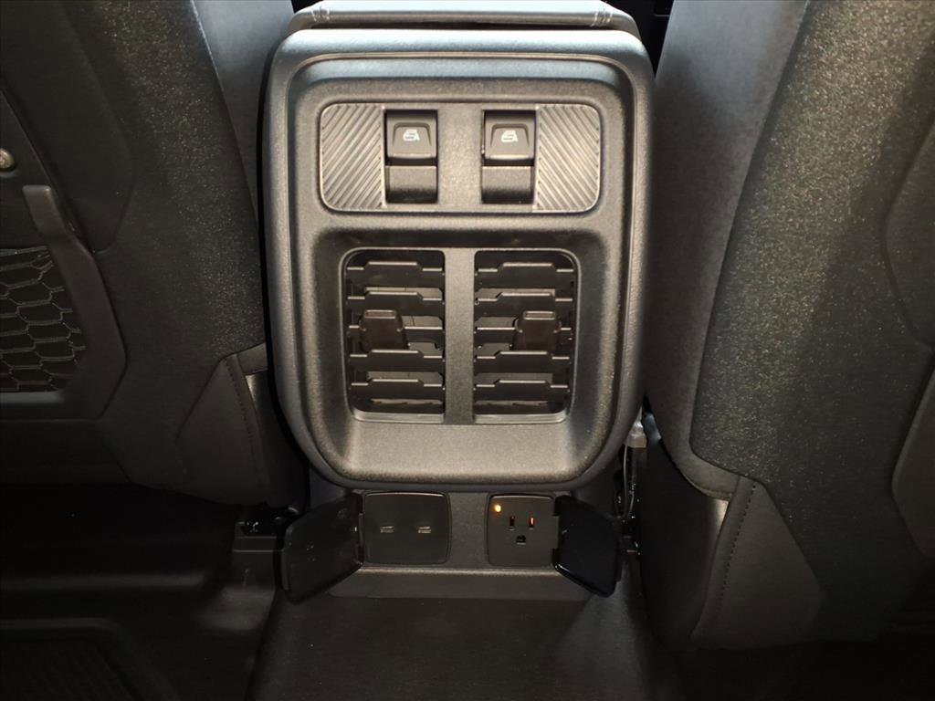 New 2025 Ford Bronco Badlands w/ Sasquatch Package image 10