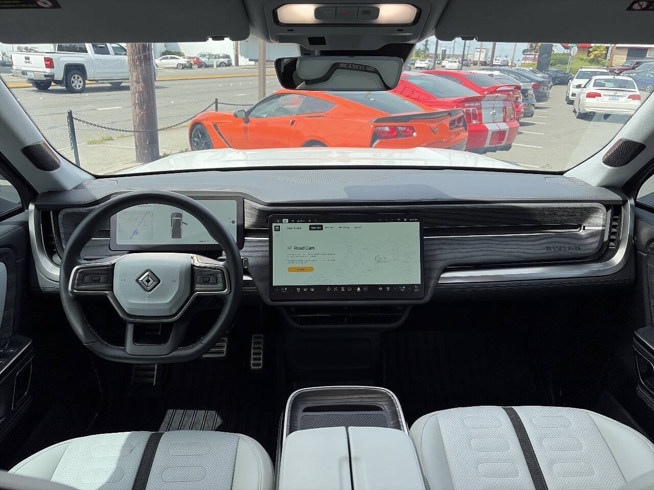 Used 2022 Rivian R1T Adventure AWD/4WD image 26