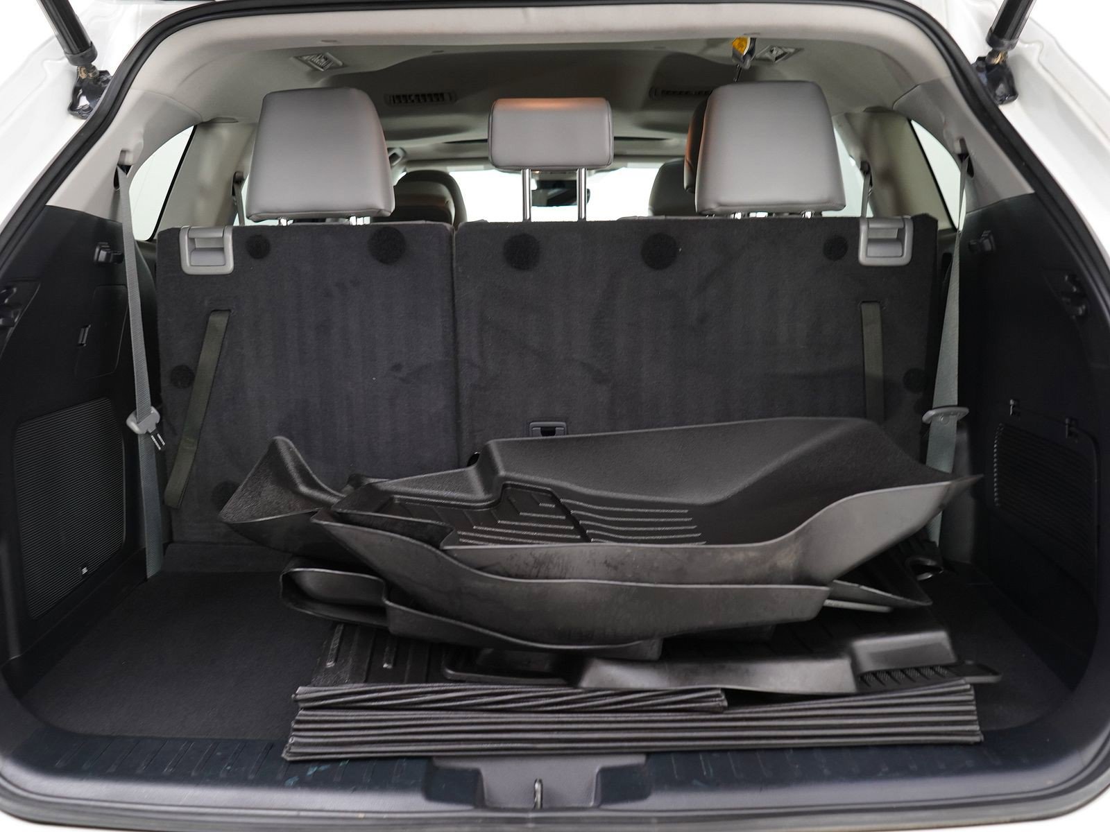 Used 2023 Toyota Highlander Limited AWD/4WD image 9