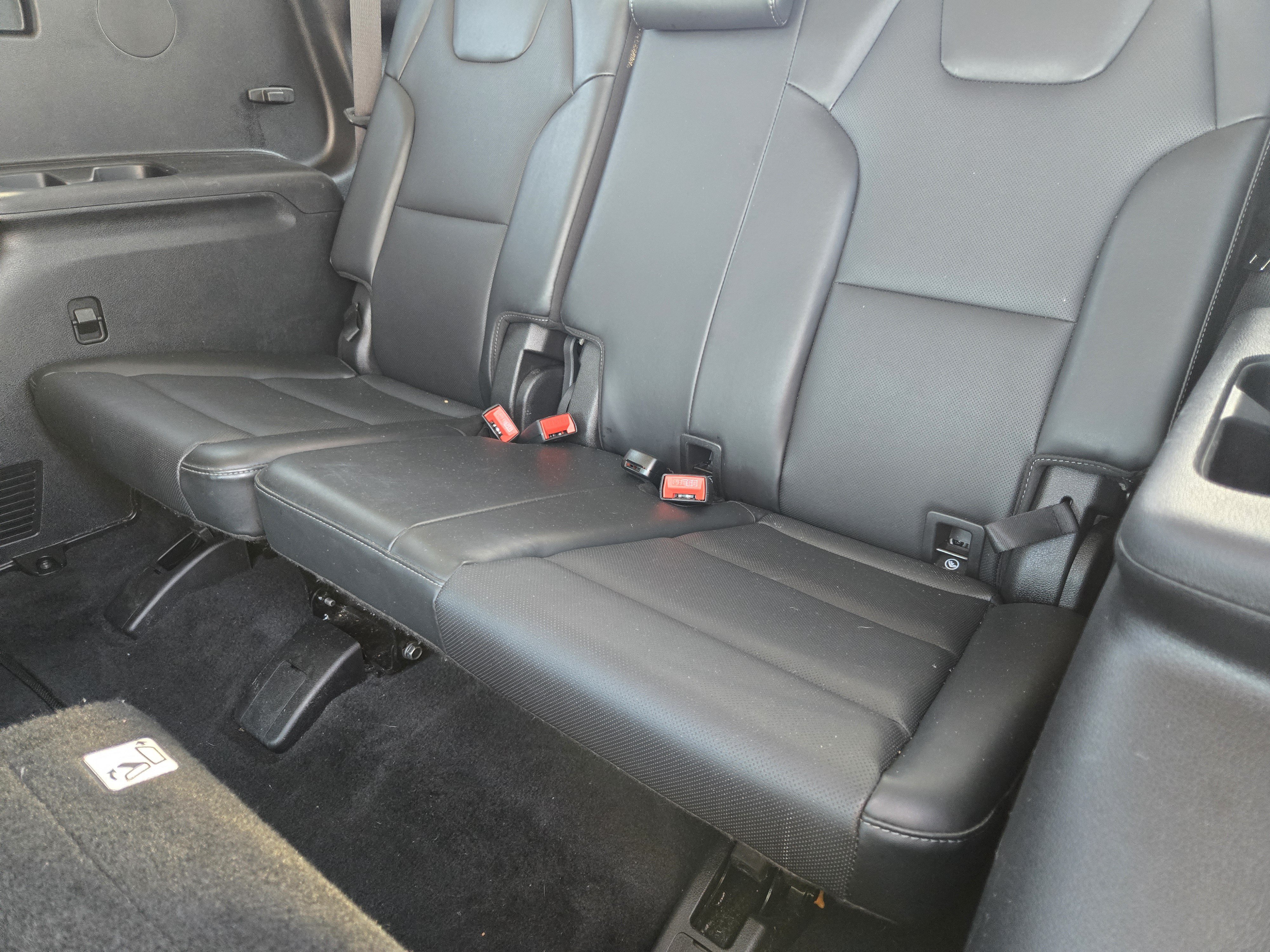 Used 2025 Kia Telluride S FWD image 28