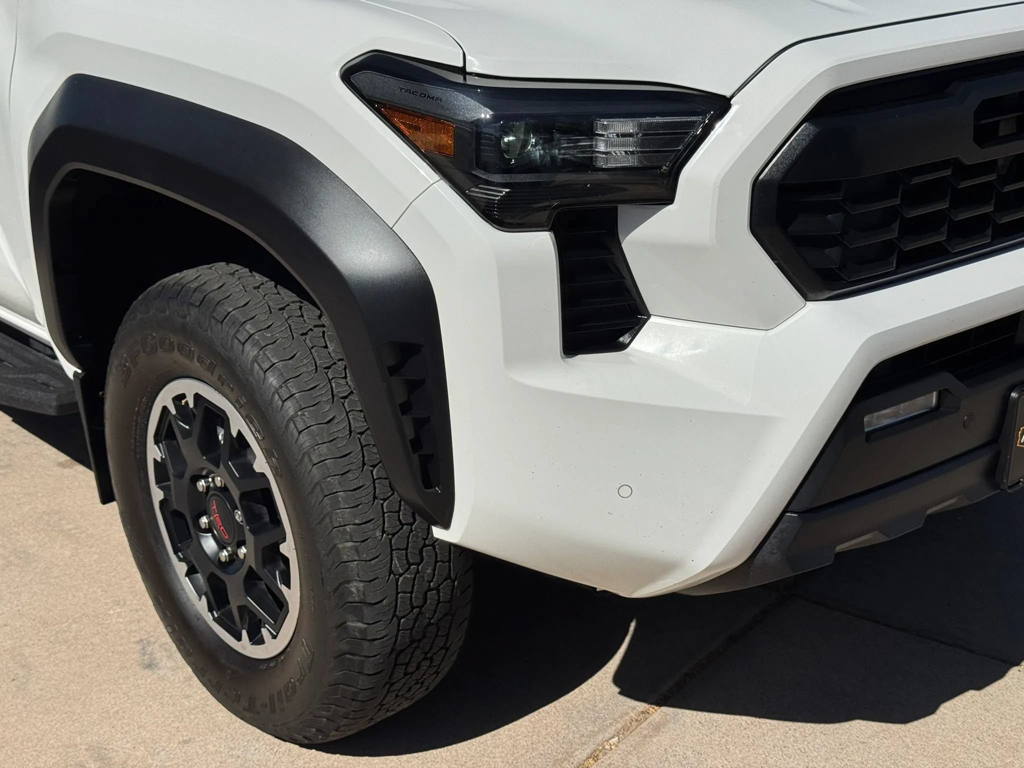 Used 2024 Toyota Tacoma TRD Off-Road w/ TRD Off Road Premium Package AWD/4WD image 44