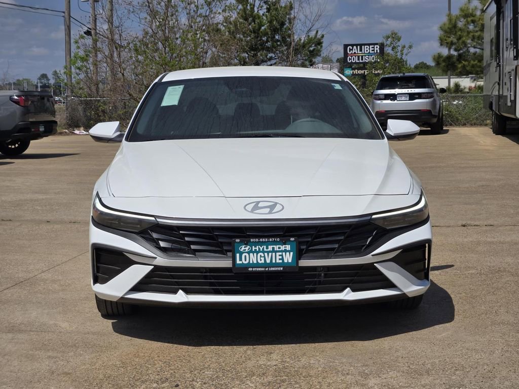 New 2026 Hyundai Elantra Blue FWD image 2