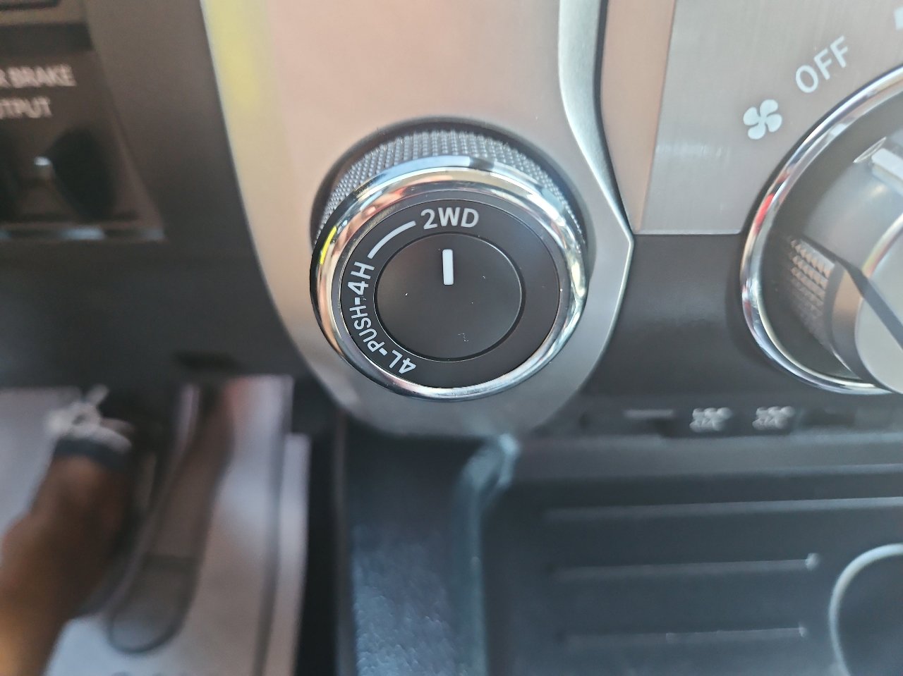 Used 2020 Toyota Tundra SR5 image 34