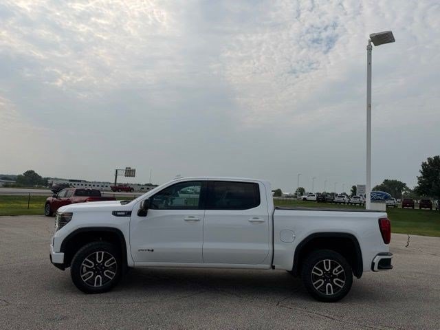Used 2024 GMC Sierra 1500 AT4 w/ Technology Package AWD/4WD image 6