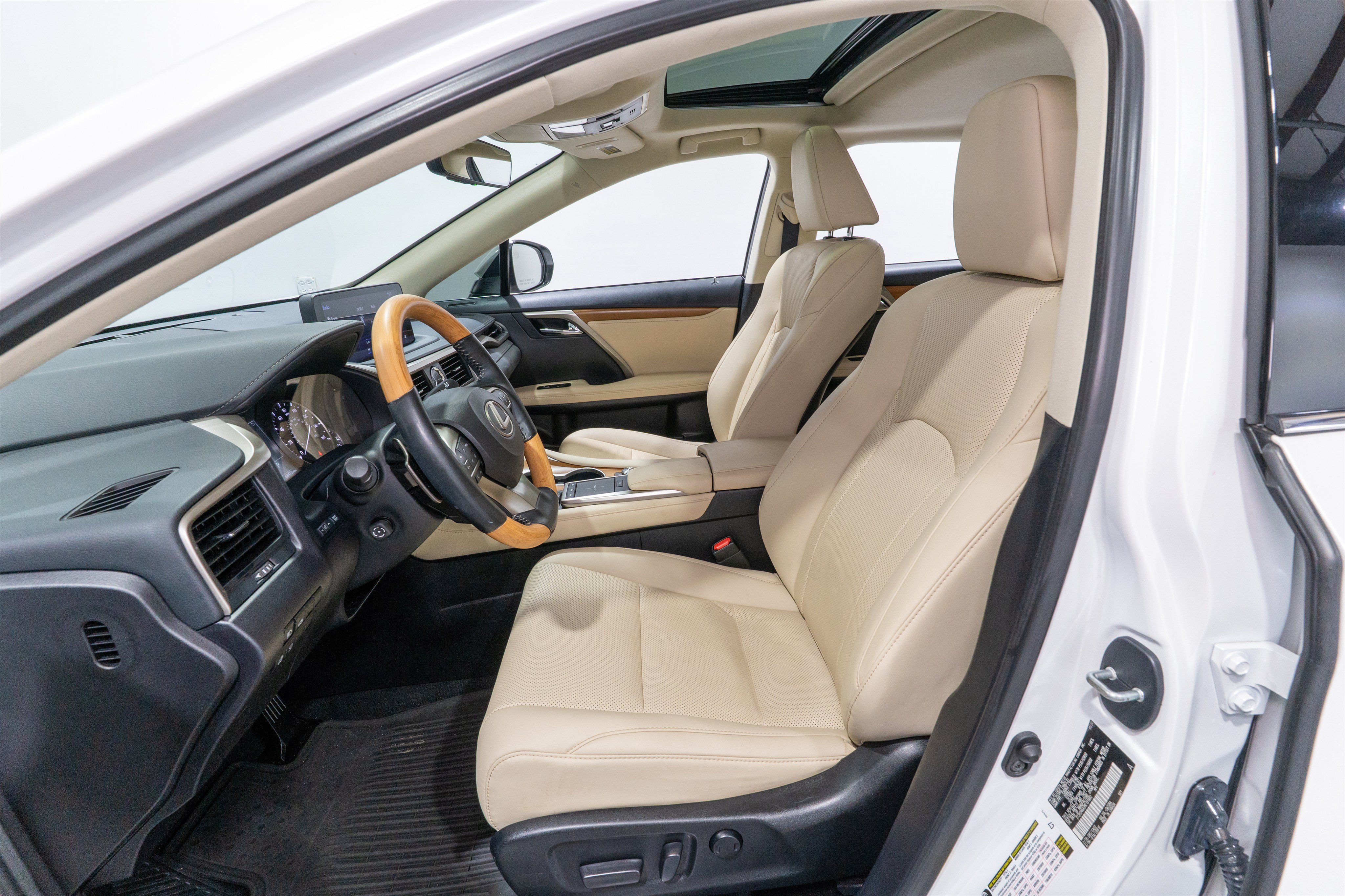 Used 2021 Lexus RX 350 FWD w/ Premium Package image 16