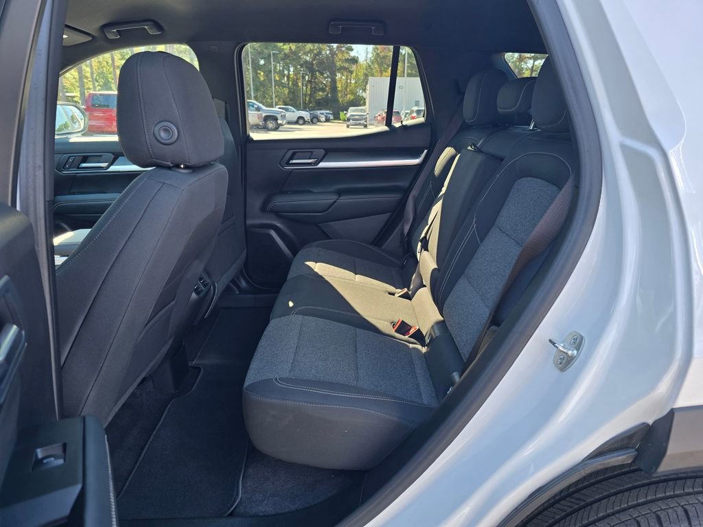Used 2025 GMC Terrain Elevation image 28