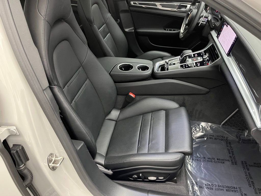 Used 2023 Porsche Panamera image 38