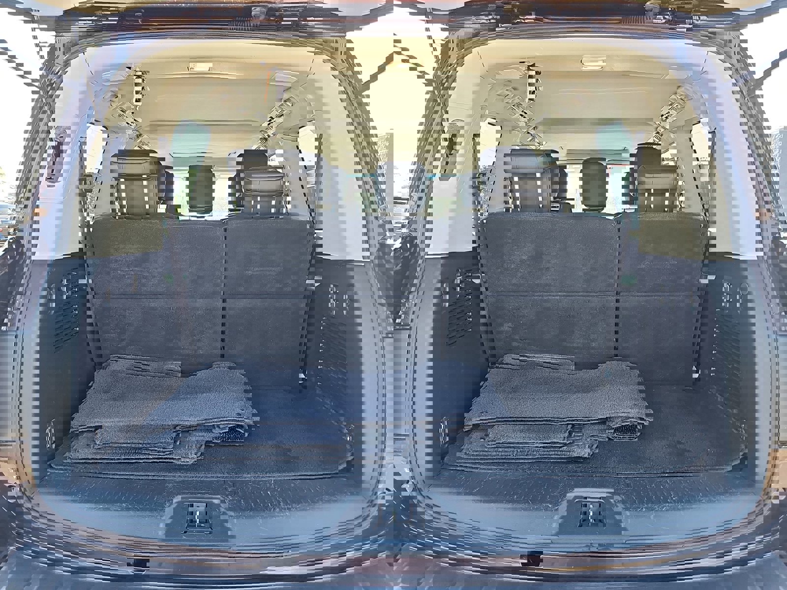 Used 2017 Nissan Armada SL RWD image 13