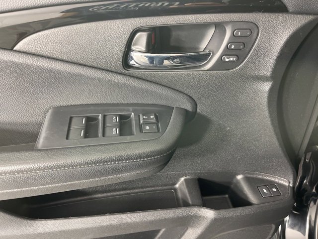 Used 2019 Honda Pilot Touring image 10