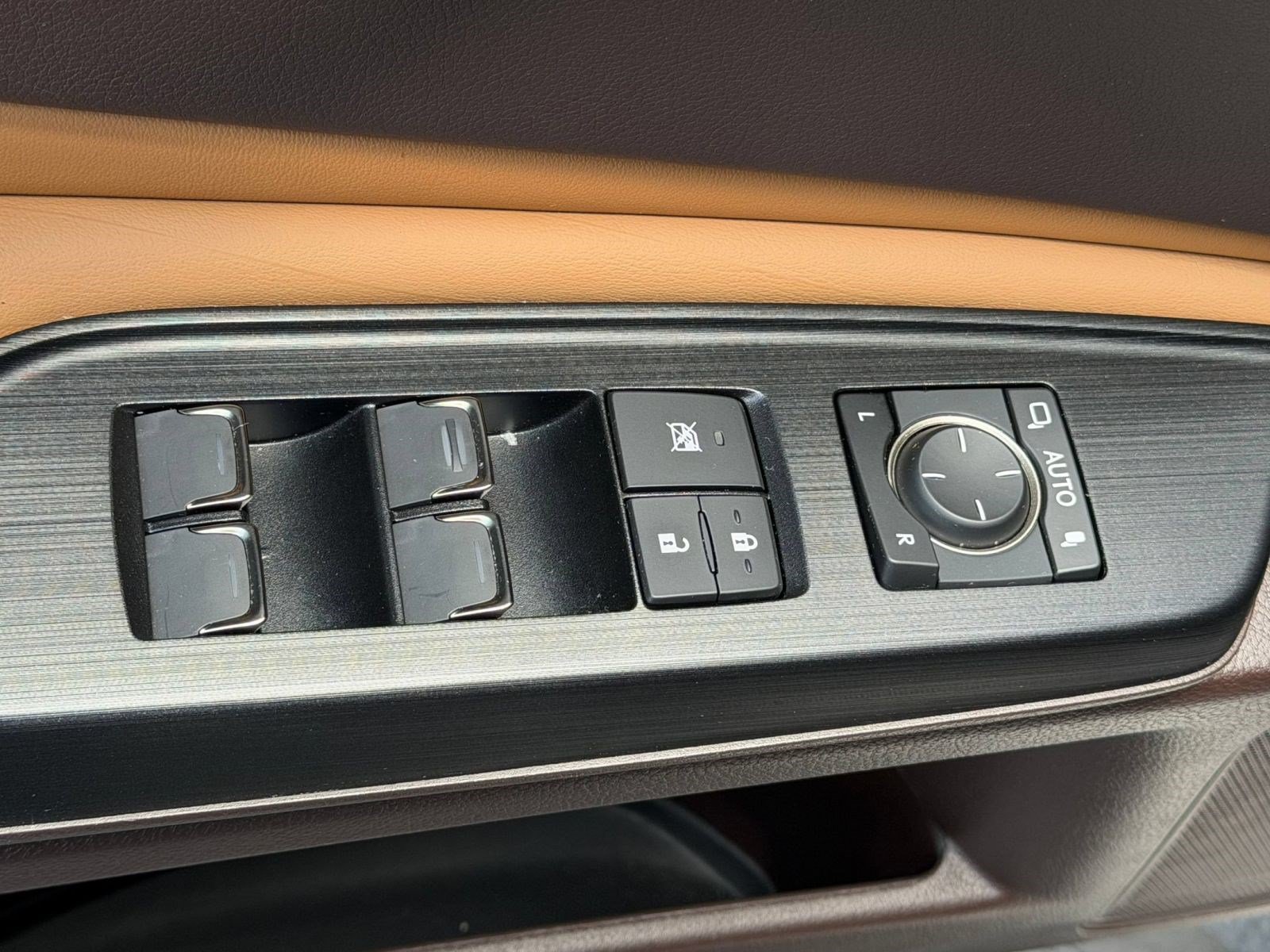 Certified 2021 Lexus ES 300h Ultra Luxury FWD image 33