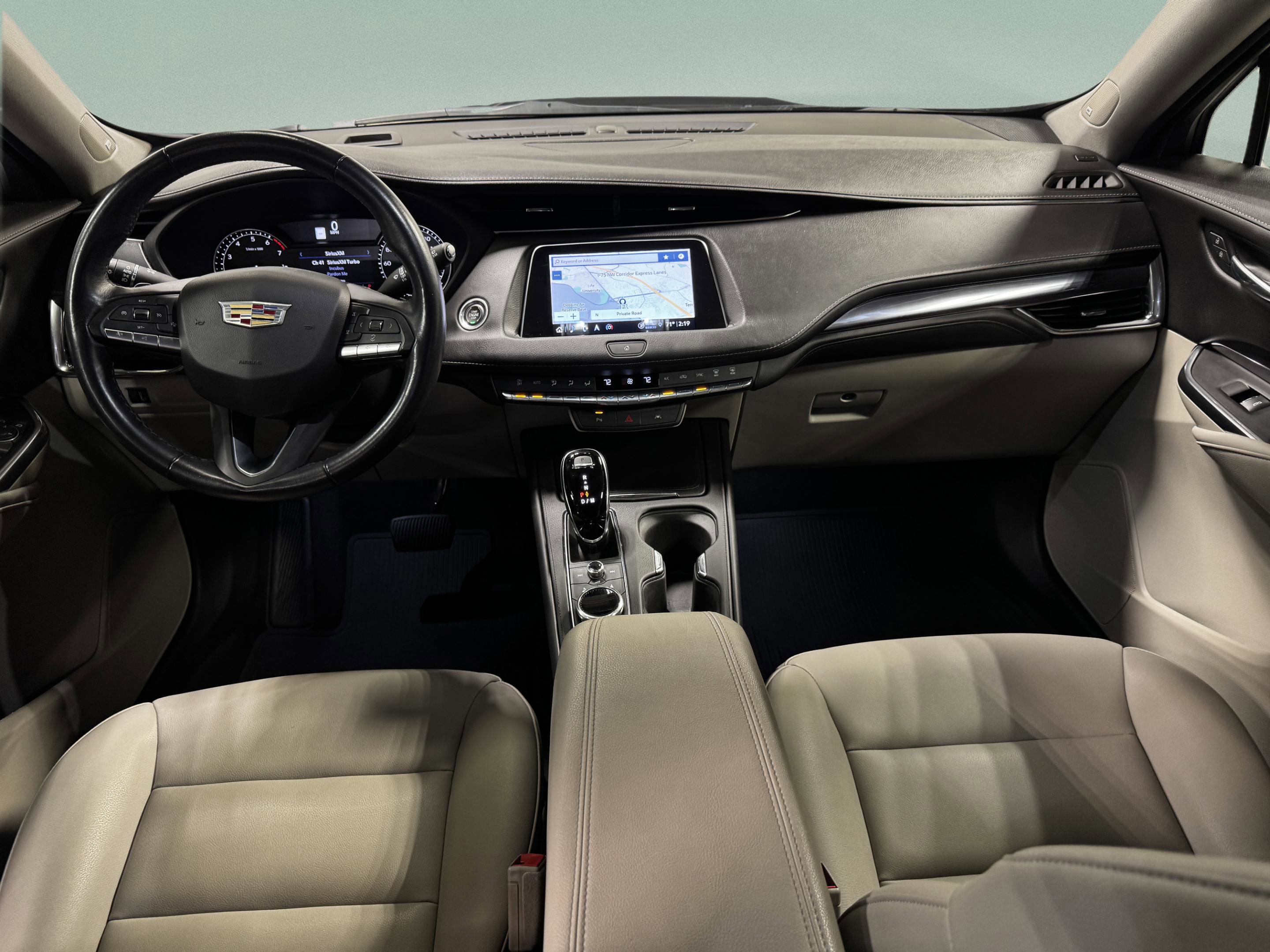 Used 2022 Cadillac XT4 Luxury w/ Driver Awareness Package FWD image 29