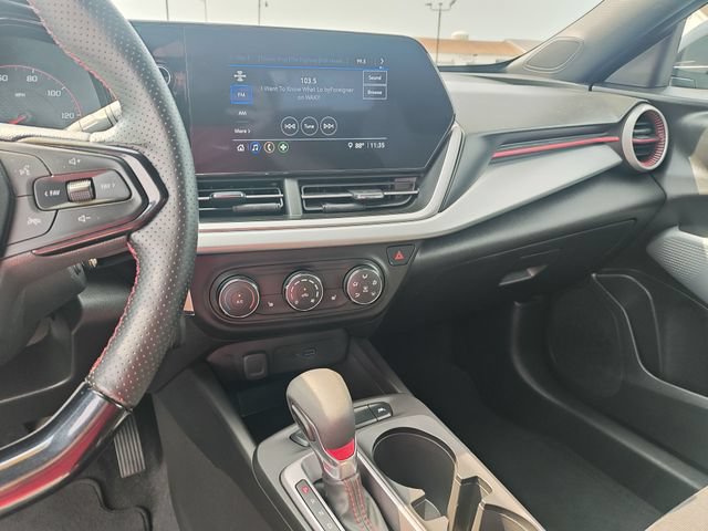 Used 2025 Chevrolet Trax RS w/ Driver Confidence Package FWD image 20