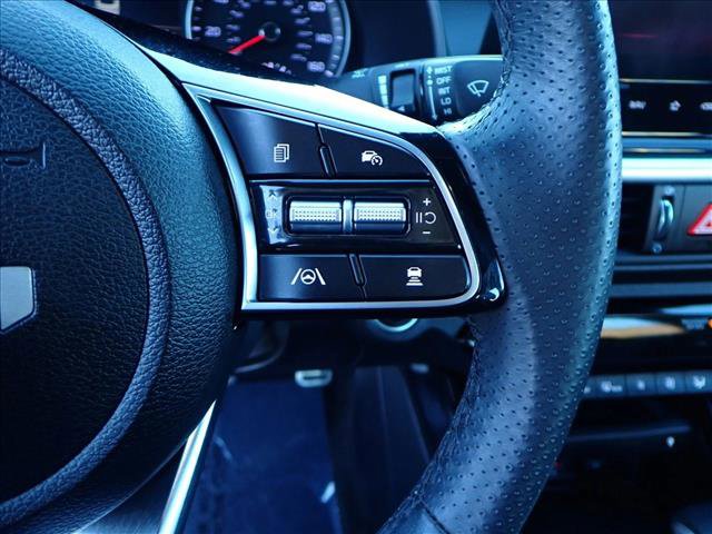 Used 2024 Kia Forte GT-Line w/ GT-Line Premium Package image 15