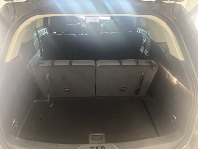 Used 2025 Ford Explorer Active AWD/4WD image 32