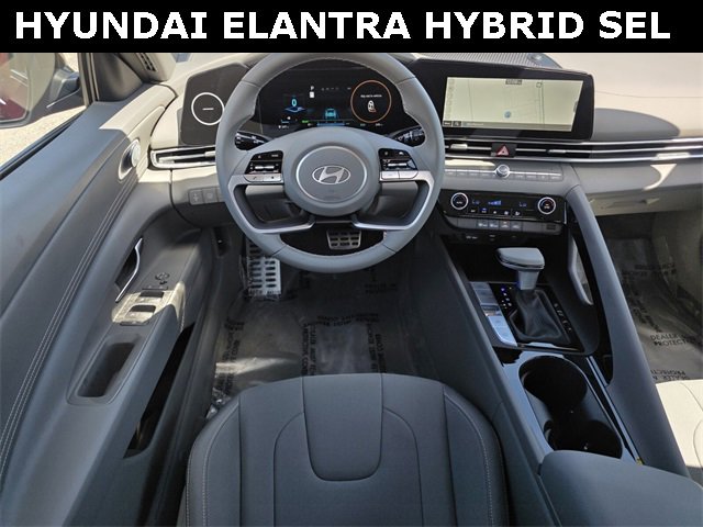 Used 2025 Hyundai Elantra SEL image 19