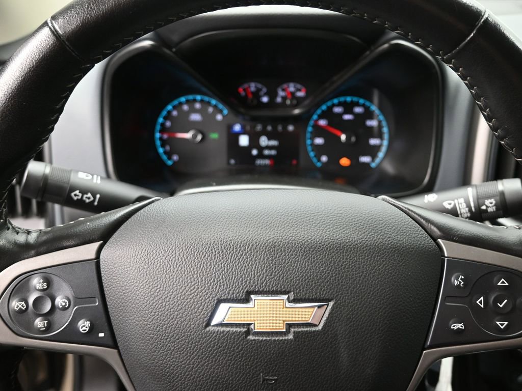 Used 2022 Chevrolet Colorado Z71 AWD/4WD image 10