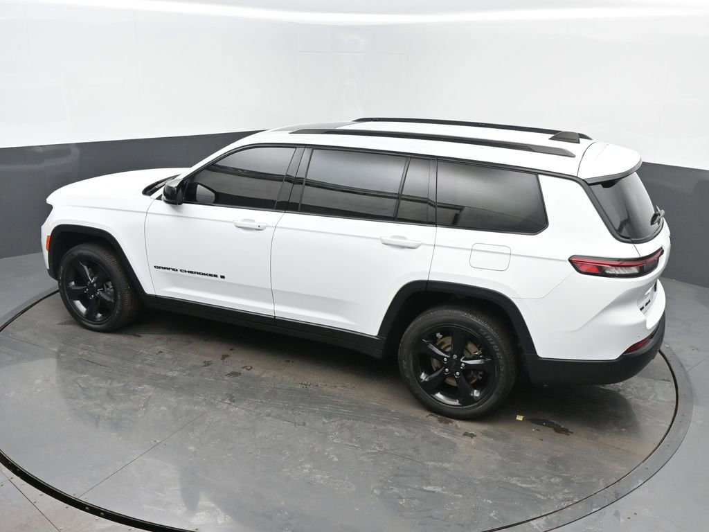 Used 2023 Jeep Grand Cherokee L Altitude image 42