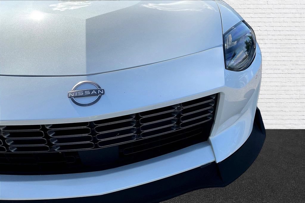 Used 2023 Nissan Z w/ Floor Mat Package (L93) RWD image 25