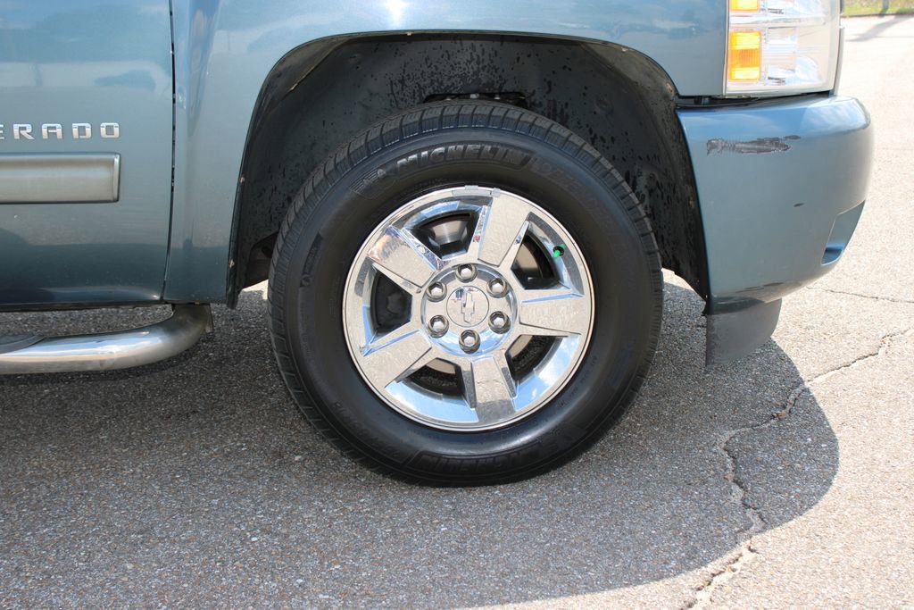 Used 2013 Chevrolet Silverado 1500 LTZ image 5