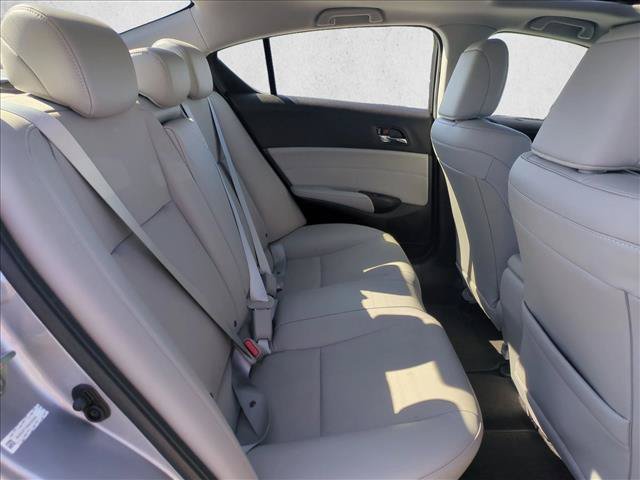Used 2017 Acura ILX FWD image 19